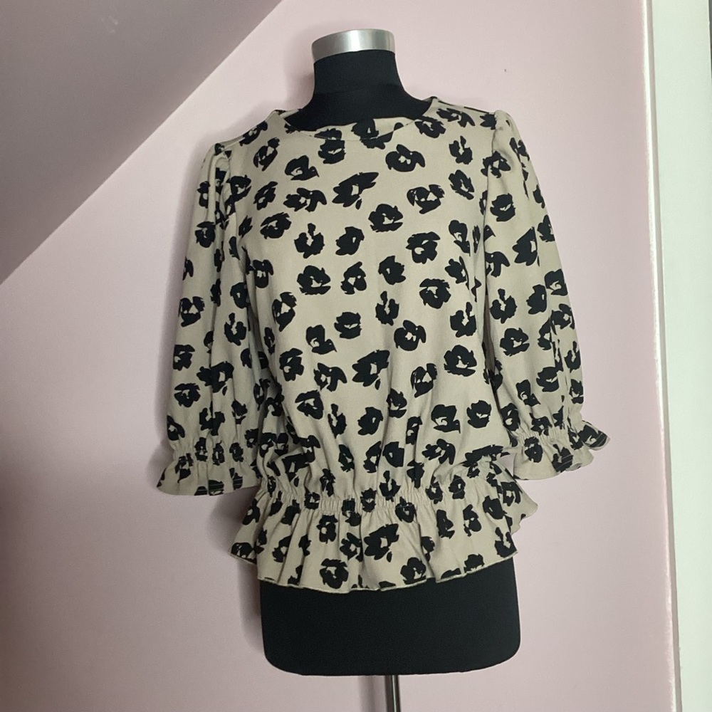 MELLODAY Blouse in Black and Cream with Elegant Design